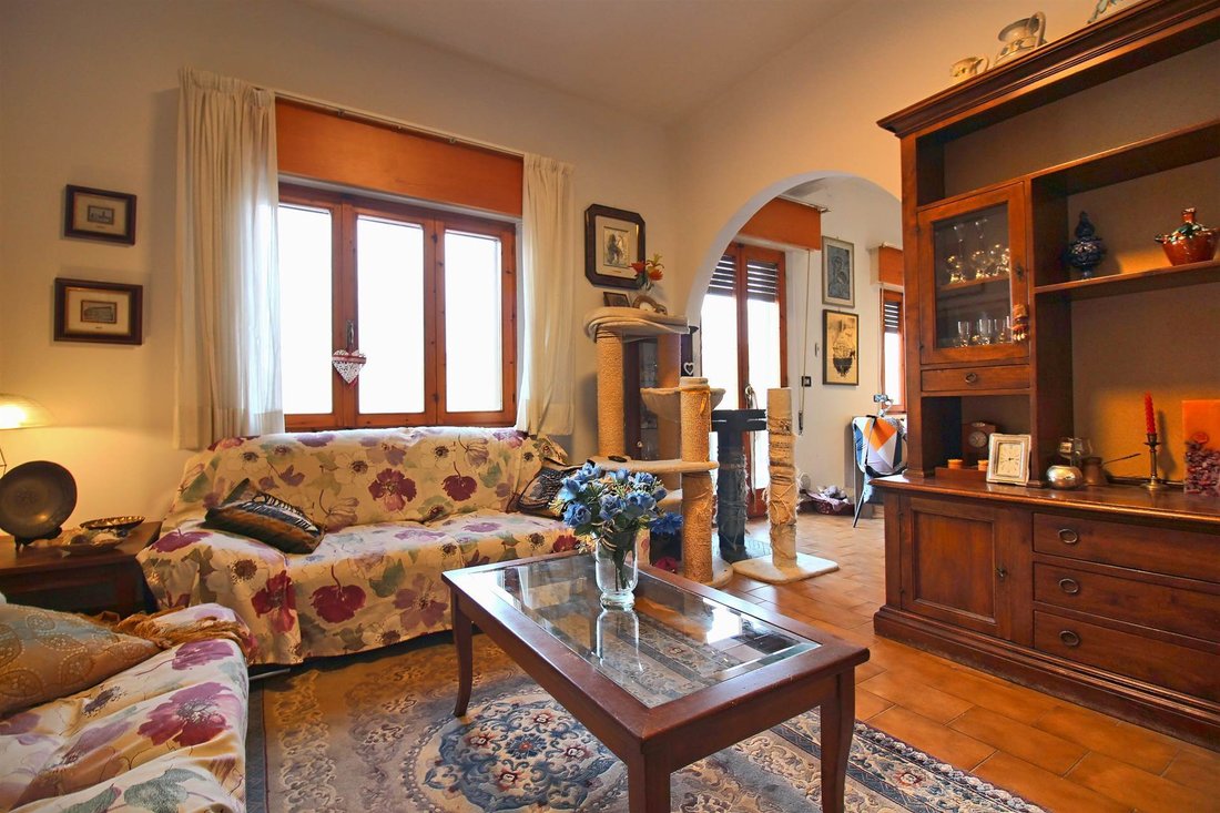 Apartment in Castle of Castiglione, Castiglione della Pescaia, Tuscany 3 - 18638853