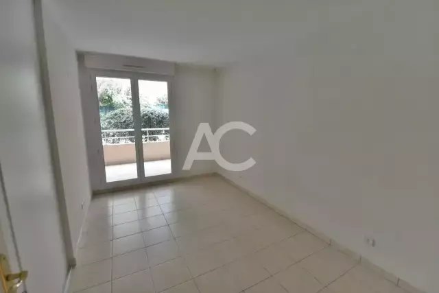 Apartment in Fontmerle, Antibes, France 4 - 18581812