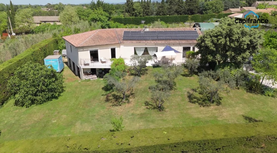 House in Taillades, Provence-Alpes-Côte d'Azur, France 3 - 17897262