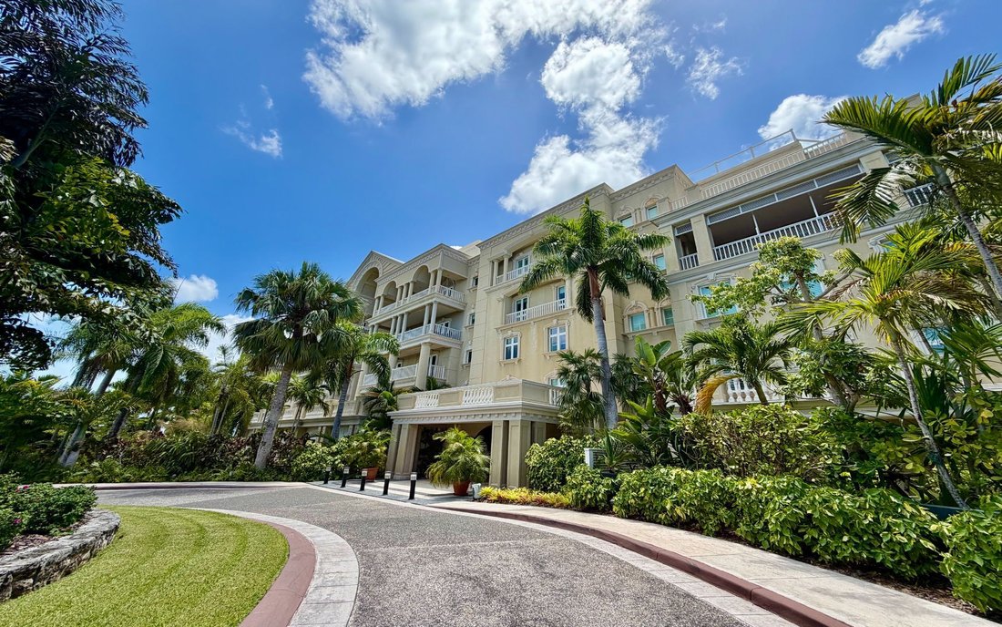 Apartment in Nassau, New Providence, The Bahamas 1 - 18634575