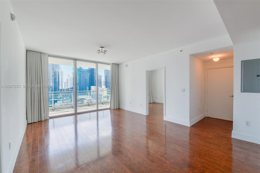 Condo in Miami, Florida, United States 1 - 18638733