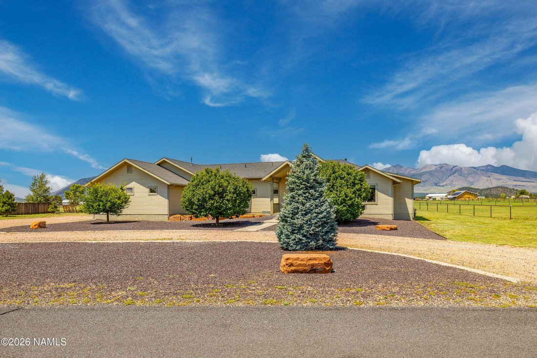 House in Flagstaff, Arizona, United States 2 - 18633614