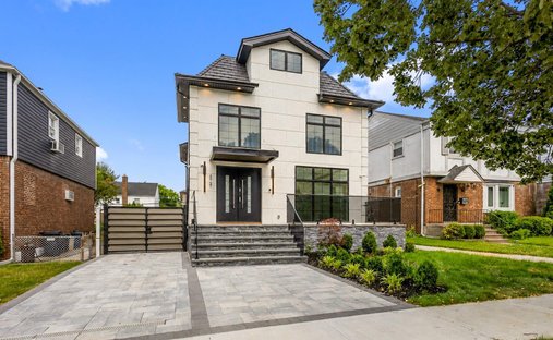 House in New York, New York, United States 1