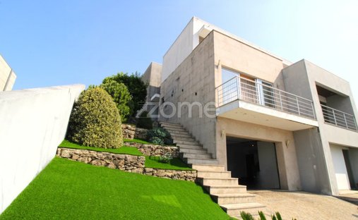 House in Guardizela, Braga, Portugal 1