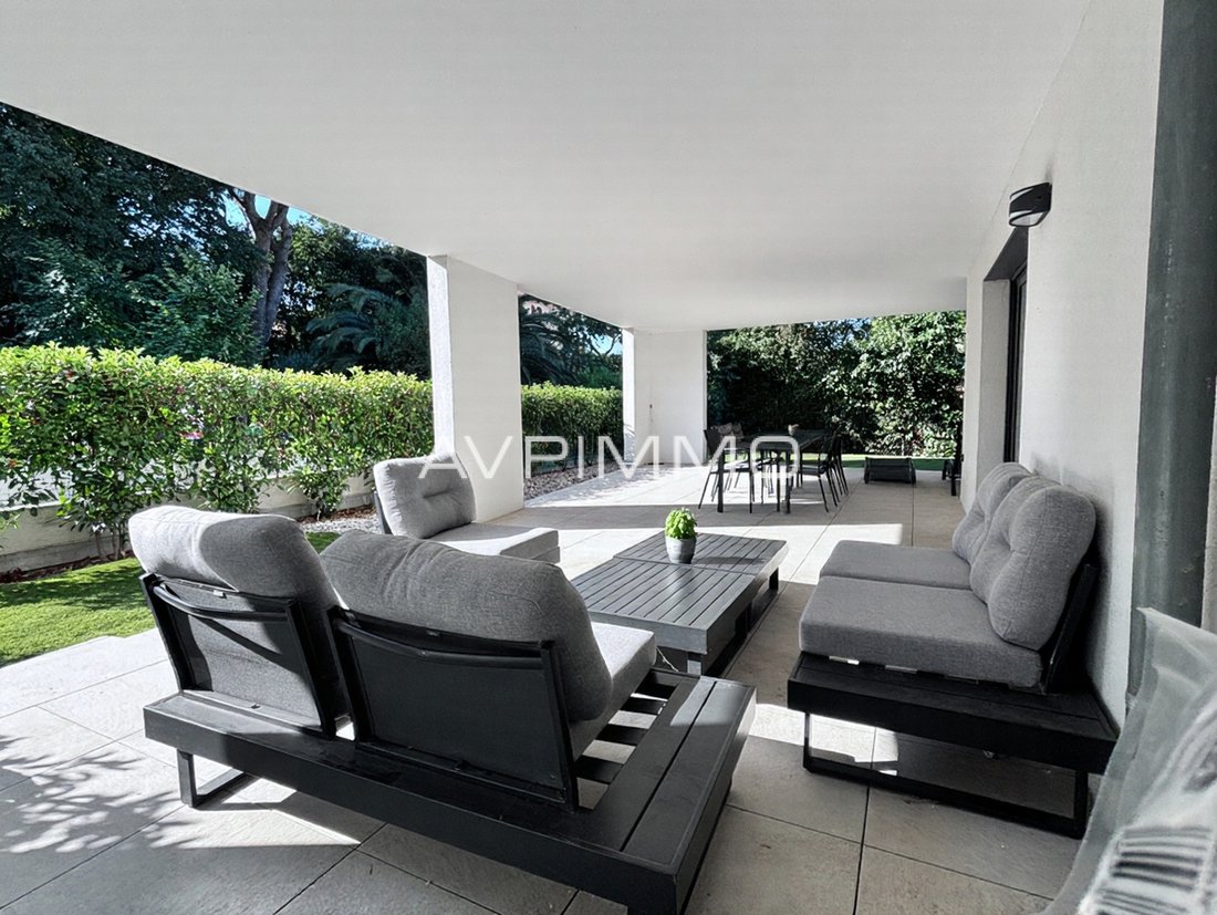 Apartment in Saint-Cyr-sur-Mer, Provence-Alpes-Côte d'Azur, France 1 - 18638806