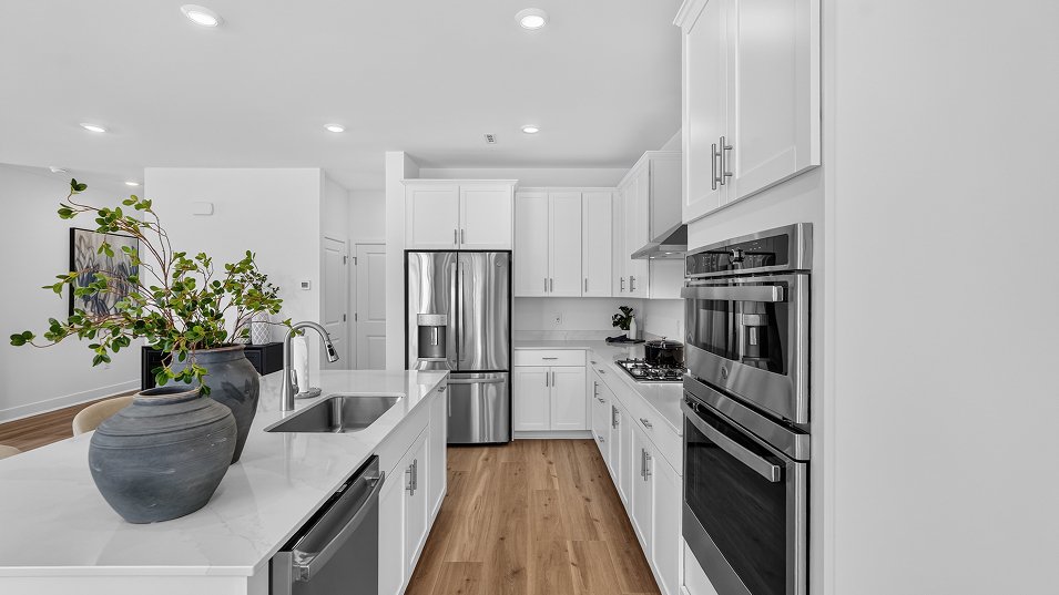 Townhouse in South Brunswick Township, New Jersey, United States 3 - 18251434