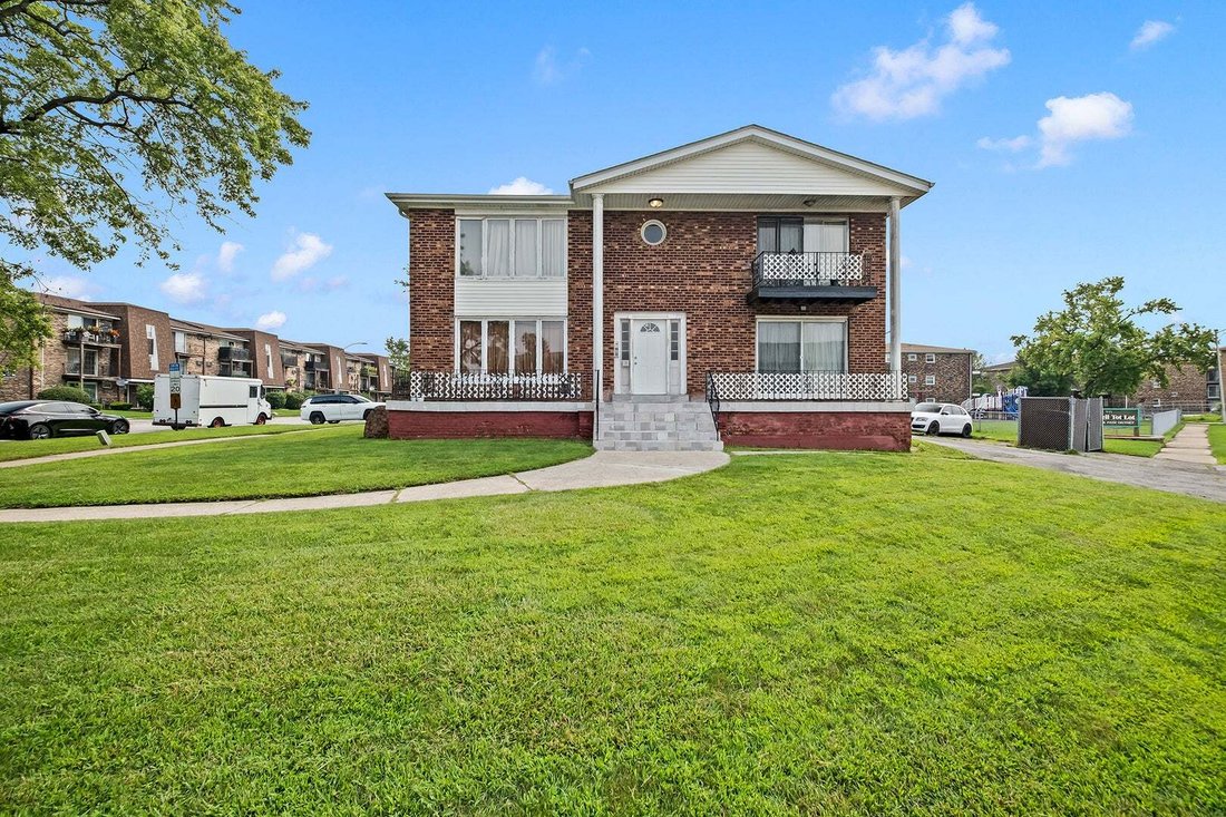 Chicago Ridge, Illinois, United States 1 - 18638055