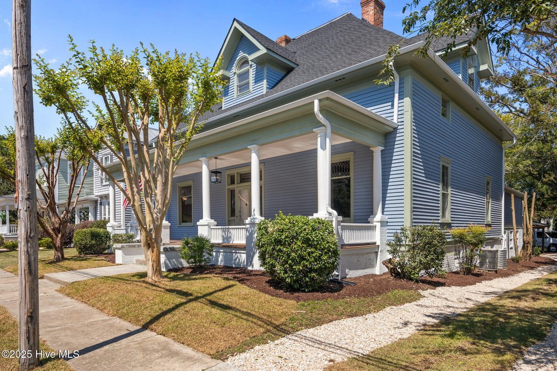 House in Washington, North Carolina, United States 1 - 18637961