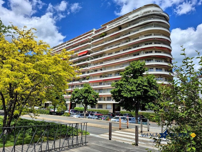Apartment in Marche, Vichy, France 3 - 18639798