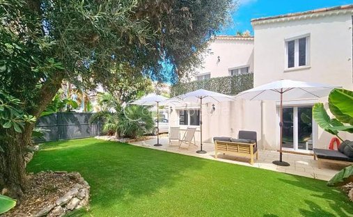 House in Cannes, Provence-Alpes-Côte d'Azur, France 1