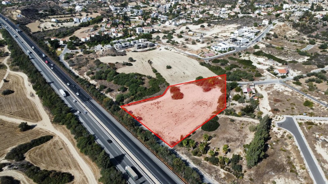 Land in Agios Tychon, Limassol, Cyprus 1 - 16379973
