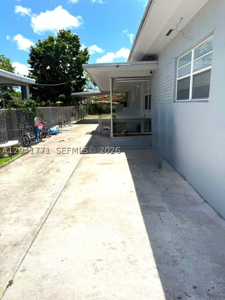 House in Hialeah, Florida, United States 2 - 18637802