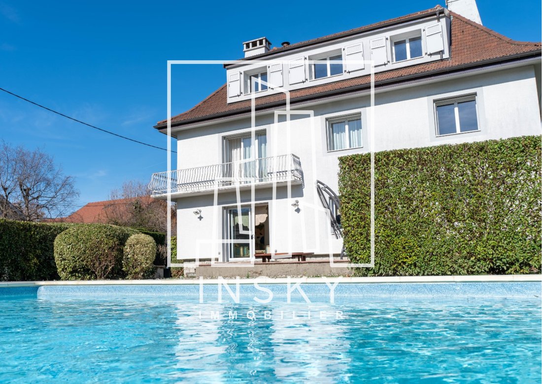 Villa in Annemasse, Auvergne-Rhône-Alpes, France 1 - 18633221