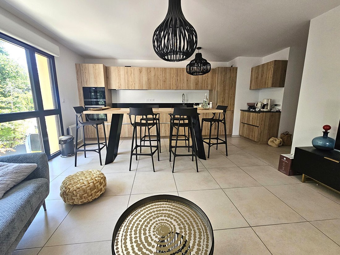 Apartment in Granettes-Jauberte-Sainte Anne, Aix-en-Provence, France 2 - 18639195
