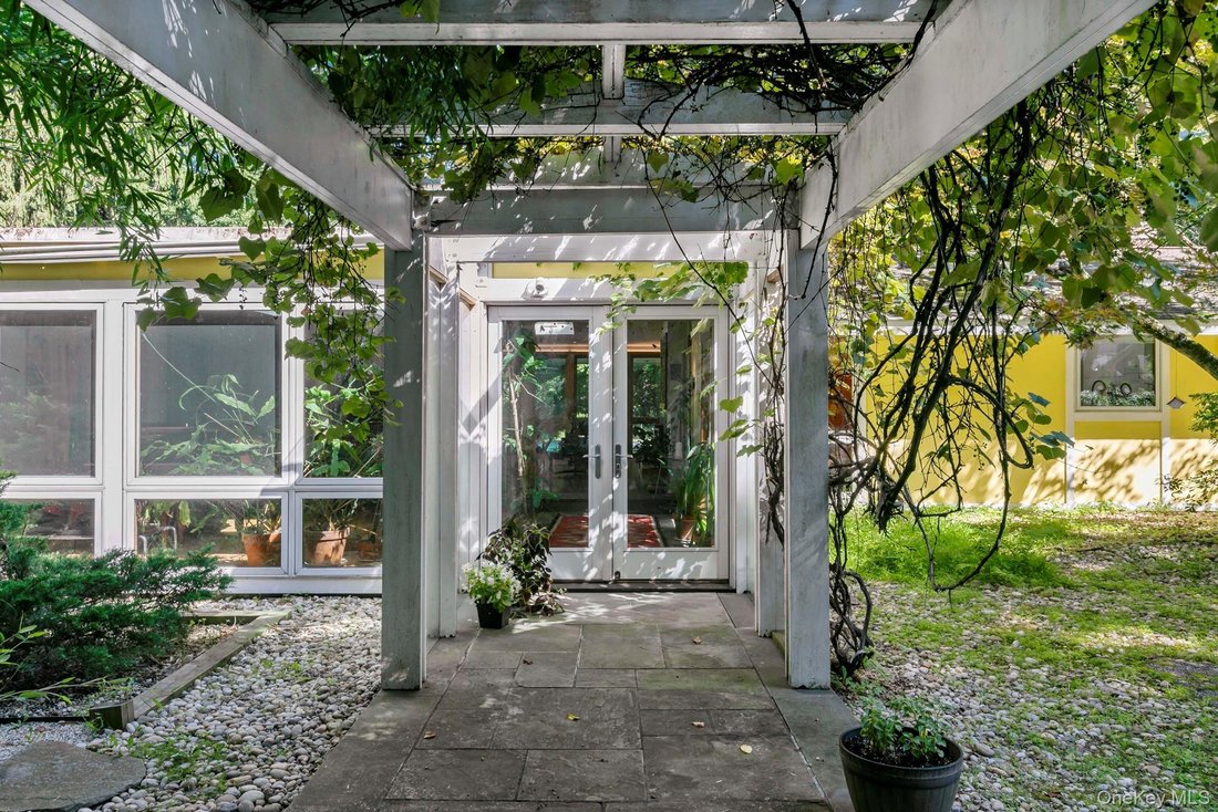 House in Mount Kisco, New York, United States 2 - 18637867
