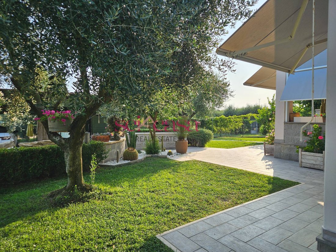 House in Marina Centro, Grosseto, Italy 1 - 18639557
