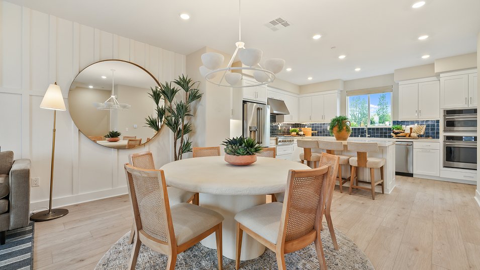 Townhouse in Fullerton, California, United States 3 - 18634777