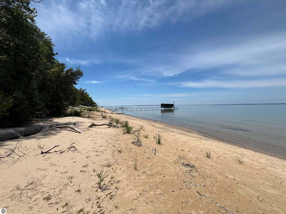 House in Elk Rapids, Michigan, United States 2 - 18636736
