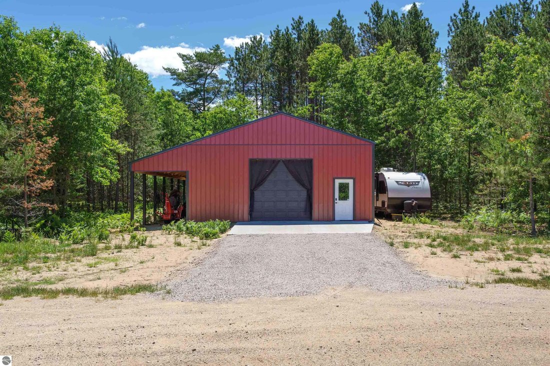 House in Rapid City, Michigan, United States 2 - 18636086