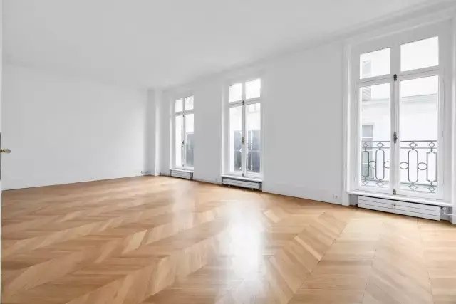 Apartment in Saint Philippe du Roule, Paris 8e Arrondissement, Paris 1 - 17267714