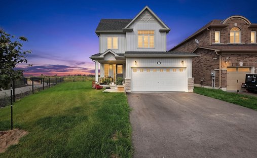 House in Clearview, Ontario, Canada 1