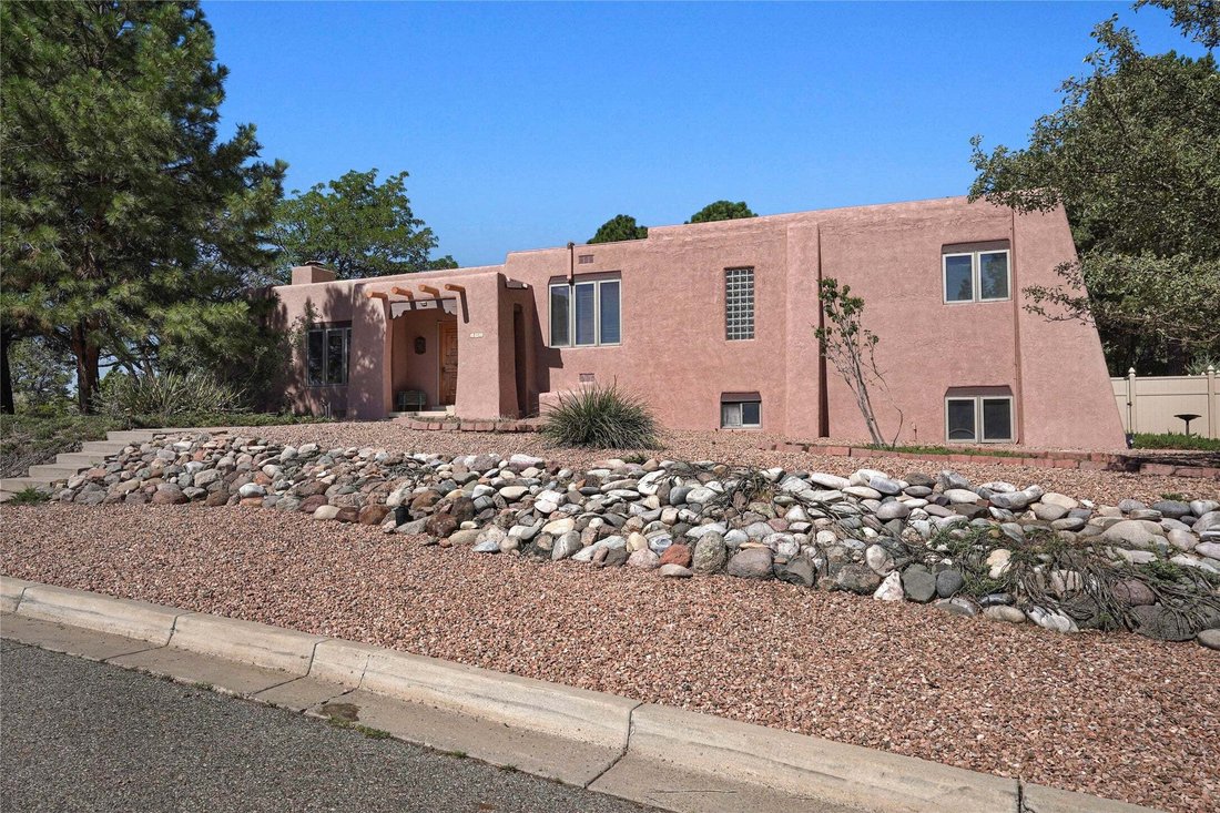 House in Los Alamos, New Mexico, United States 2 - 18637106