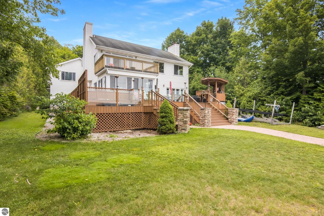 House in Williamsburg, Michigan, United States 2 - 18636718