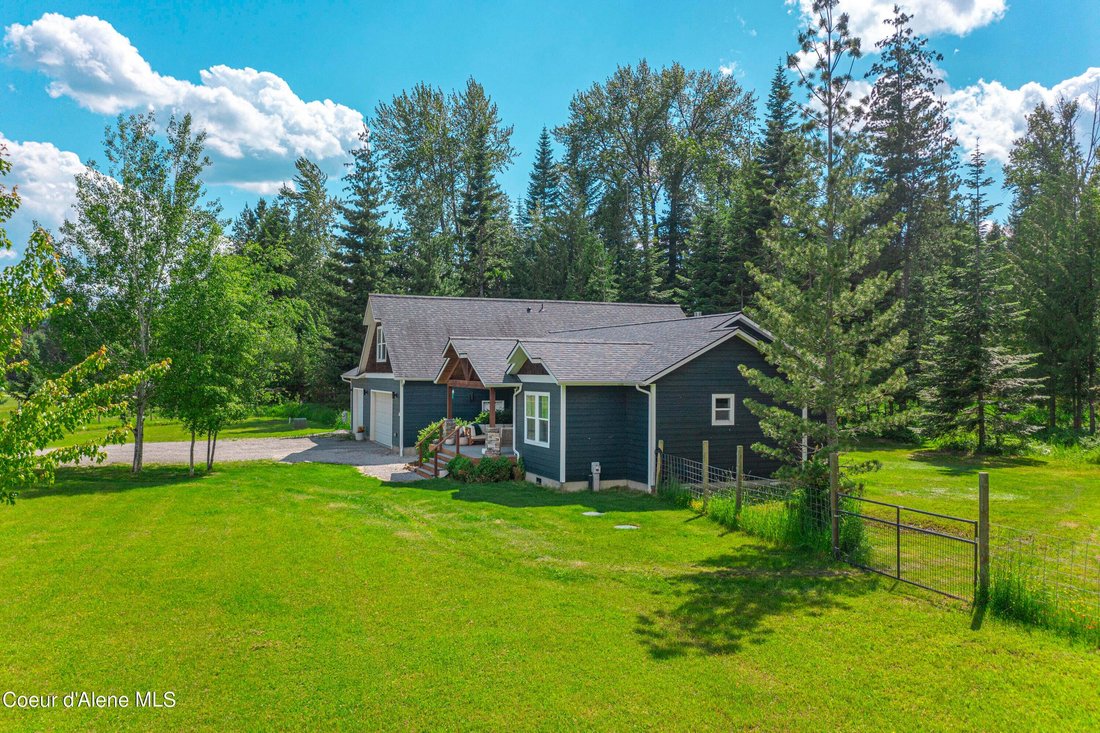 House in Sandpoint, Idaho, United States 3 - 18637494