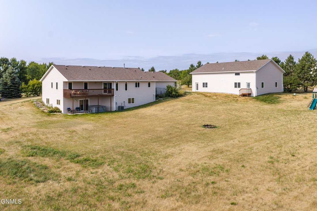 House in Bismarck, North Dakota, United States 2 - 18634464
