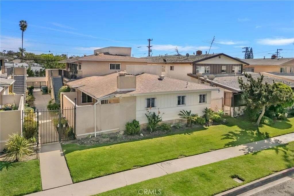 Inglewood, California, United States 1 - 18634539