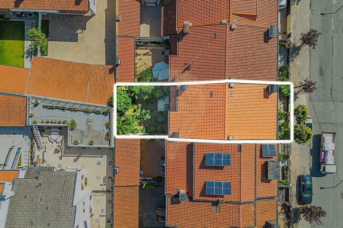 House in Santa Marinha e Sao Pedro da Afurada, Porto District, Portugal 1 - 18634056