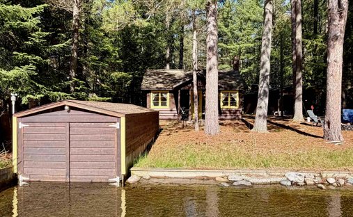 Casa a Rapid City, Michigan, Stati Uniti 1