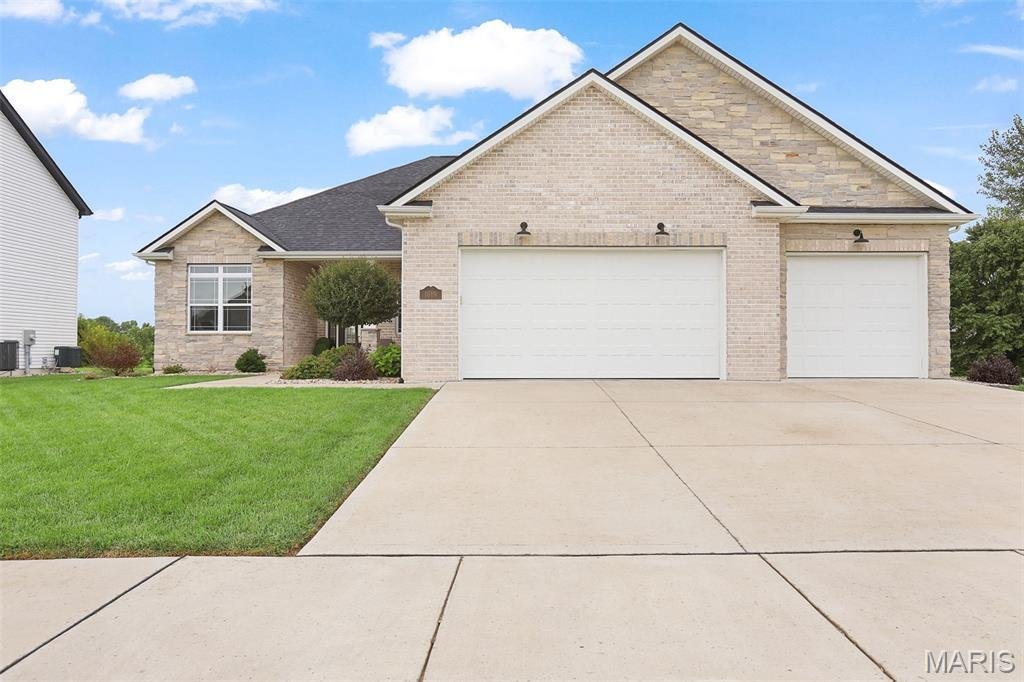 House in Edwardsville, Illinois, United States 4 - 18634064