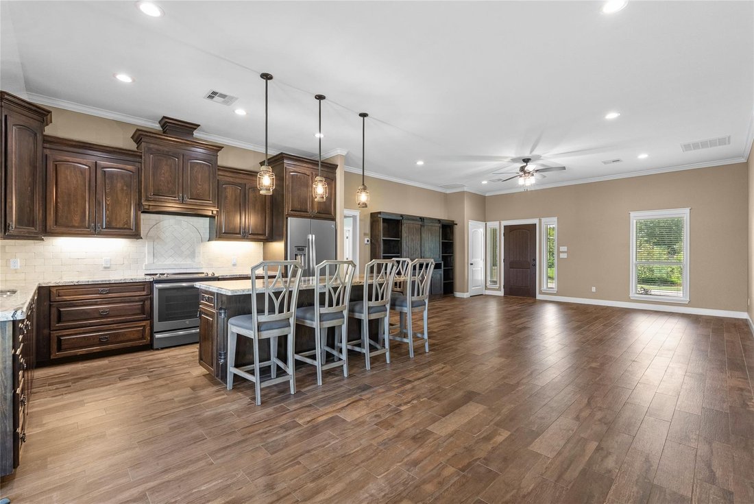 House in Santa Fe, Texas, United States 4 - 18638313
