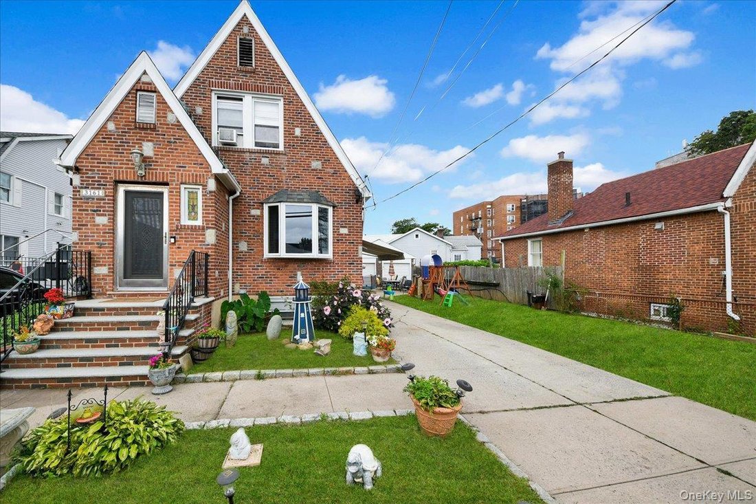 House in New York, New York, United States 4 - 18638904
