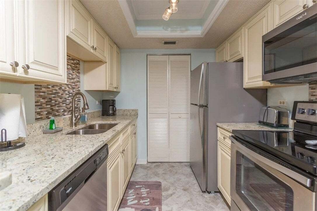 Condo in St. Simons, Georgia, United States 4 - 18636749