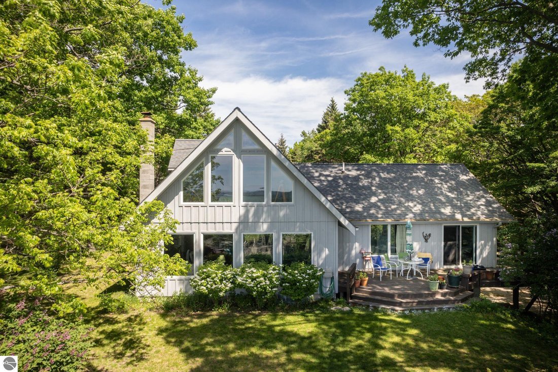 House in Glen Arbor, Michigan, United States 1 - 18636007