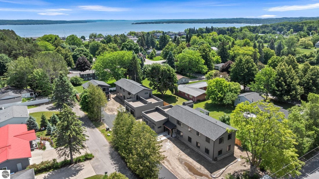 House in Charlevoix, Michigan, United States 1 - 18636732