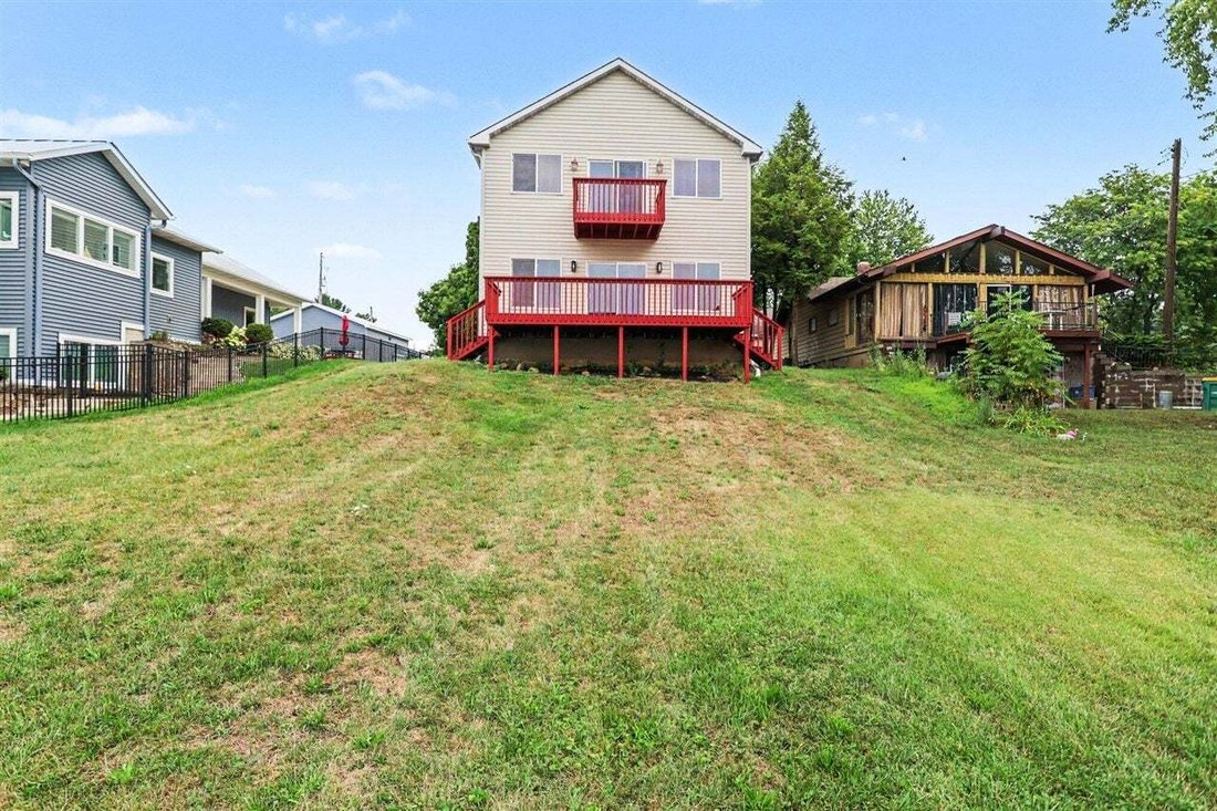 House in Battle Creek, Michigan, United States 3 - 18612136