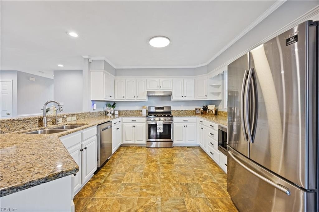 House in Chesapeake, Virginia, United States 3 - 18639870