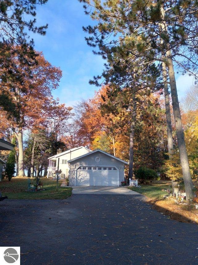 House in Roscommon Township, Michigan, United States 3 - 18635822