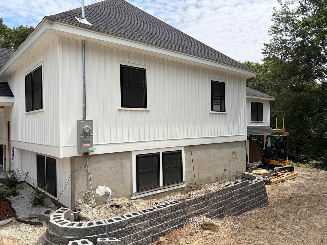 House in Newmarket, New Hampshire, United States 5 - 18031736