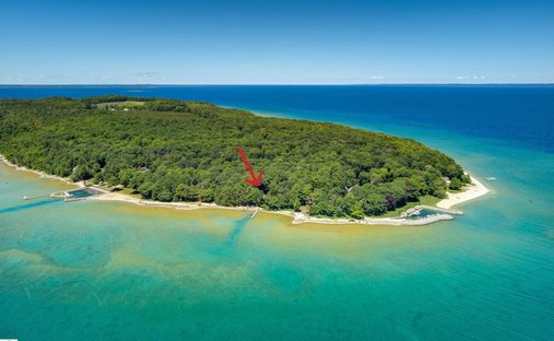 House in Suttons Bay, Michigan, United States 1