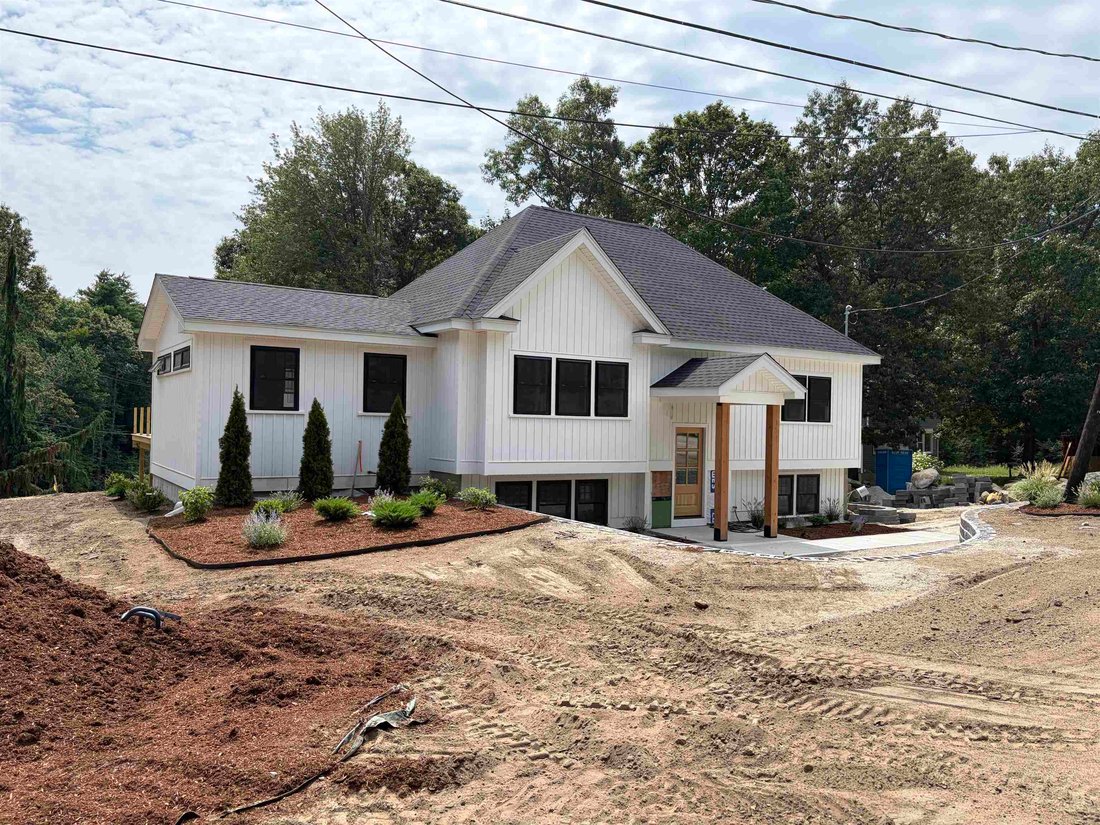 House in Newmarket, New Hampshire, United States 2 - 18031736