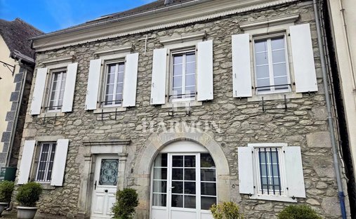 House in Accous, Nouvelle-Aquitaine, France 1