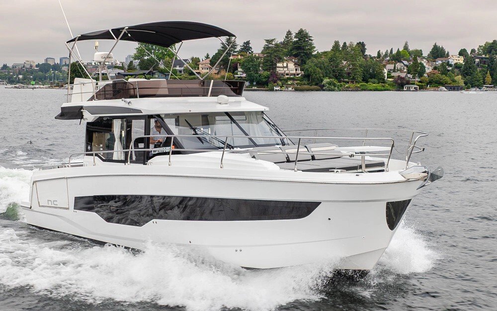 Flybridge in United States 2 - 18634335