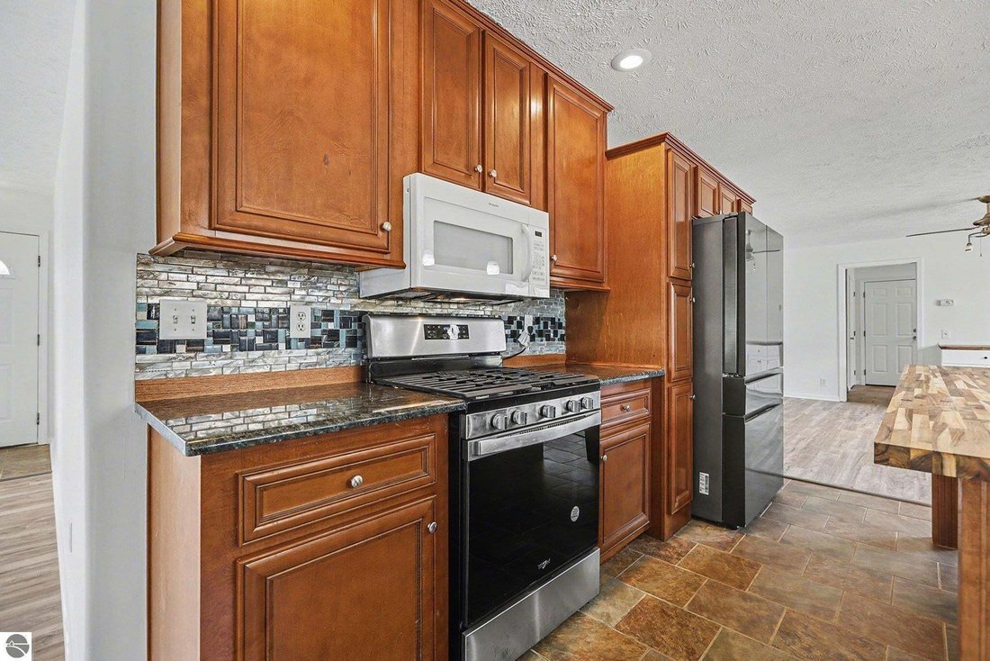 House in Garfield Township, Michigan, United States 5 - 18636708