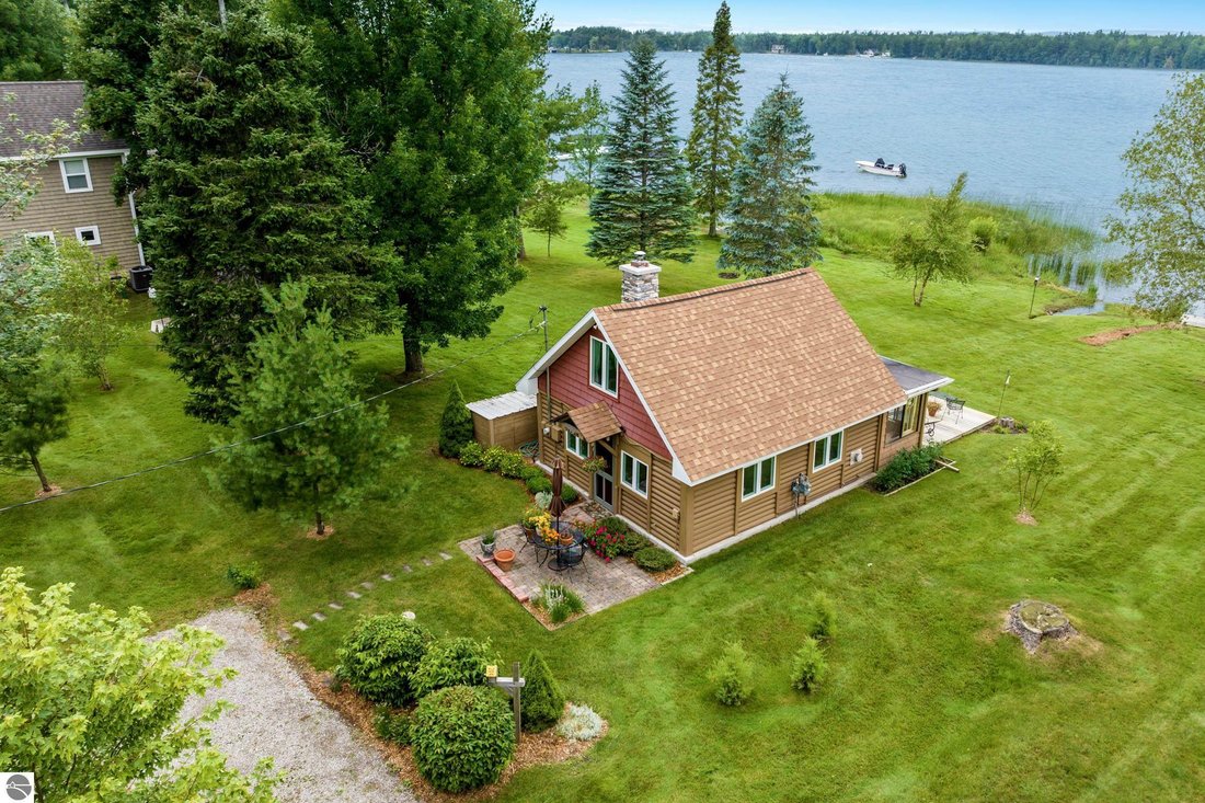 House in Petoskey, Michigan, United States 2 - 18636312