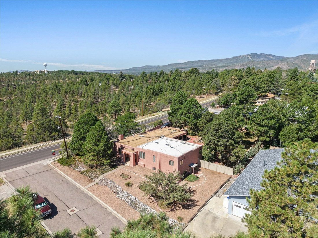 House in Los Alamos, New Mexico, United States 3 - 18637106