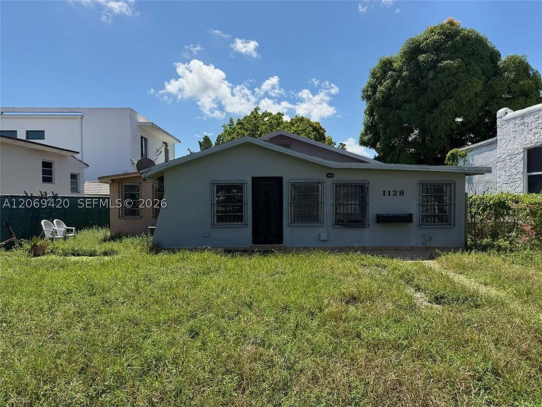 House in Miami, Florida, United States 5 - 18637708